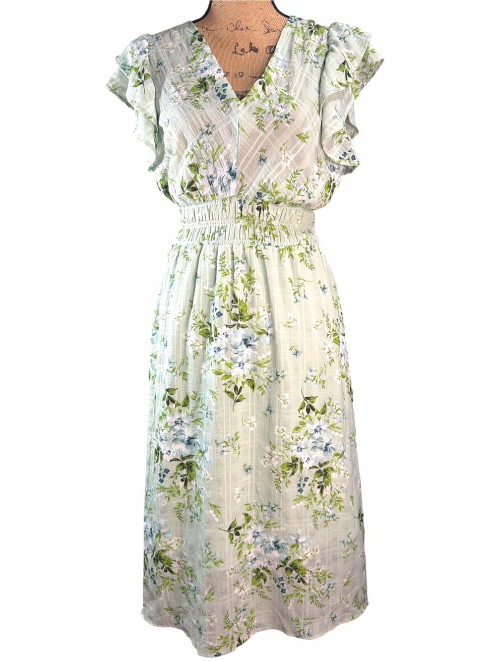Berkeley Jensen Floral V-Neck Midi Floral Dress light blue/ Green EC Size small